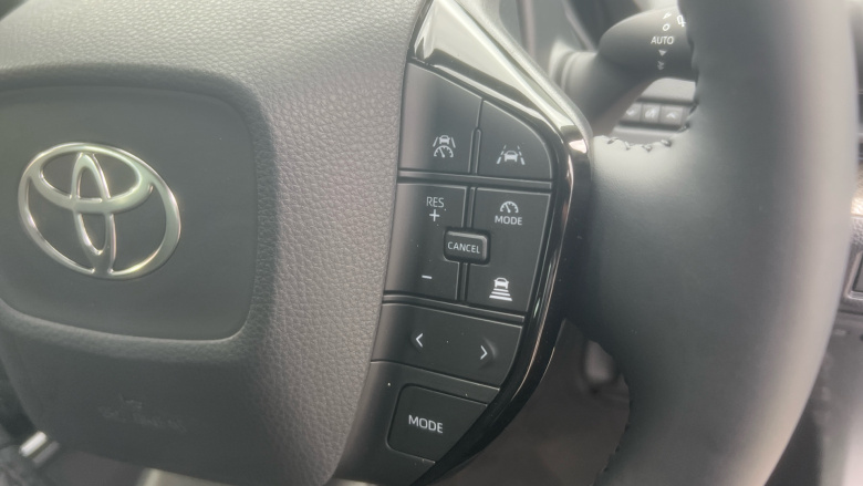 Toyota Prius 2.0 PHEV Design 5dr CVT Hatchback